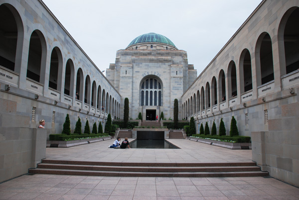 堪培拉大学